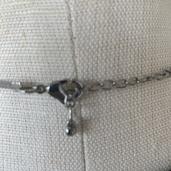 Necklace - Picture 3 of 4